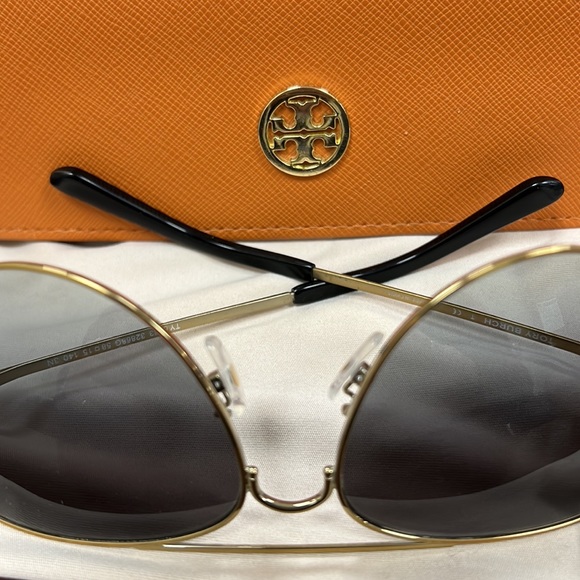 Tory Burch Accessories Tory Burch Gold Frame Brown Lens Aviator